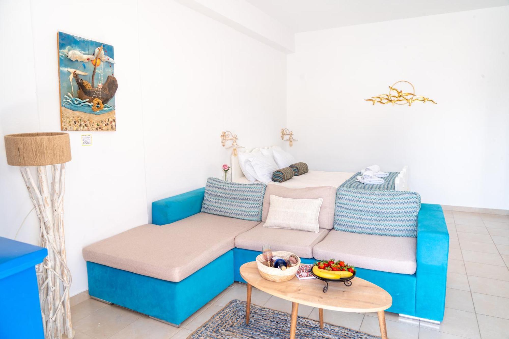 Rosalia Megalochori Apartment